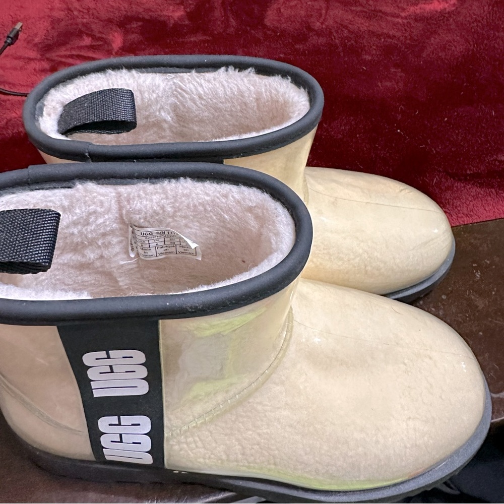 UGG clear boot